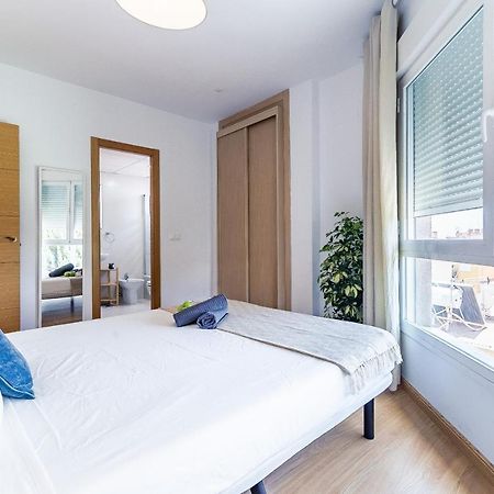 Modern Beach Apartment Valparaiso With Parking Malaga Exterior photo
