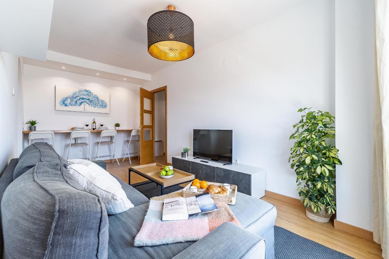 Modern Beach Apartment Valparaiso With Parking Malaga Exterior photo