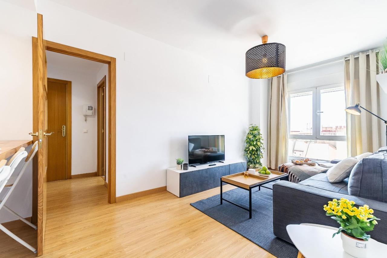 Modern Beach Apartment Valparaiso With Parking Malaga Exterior photo